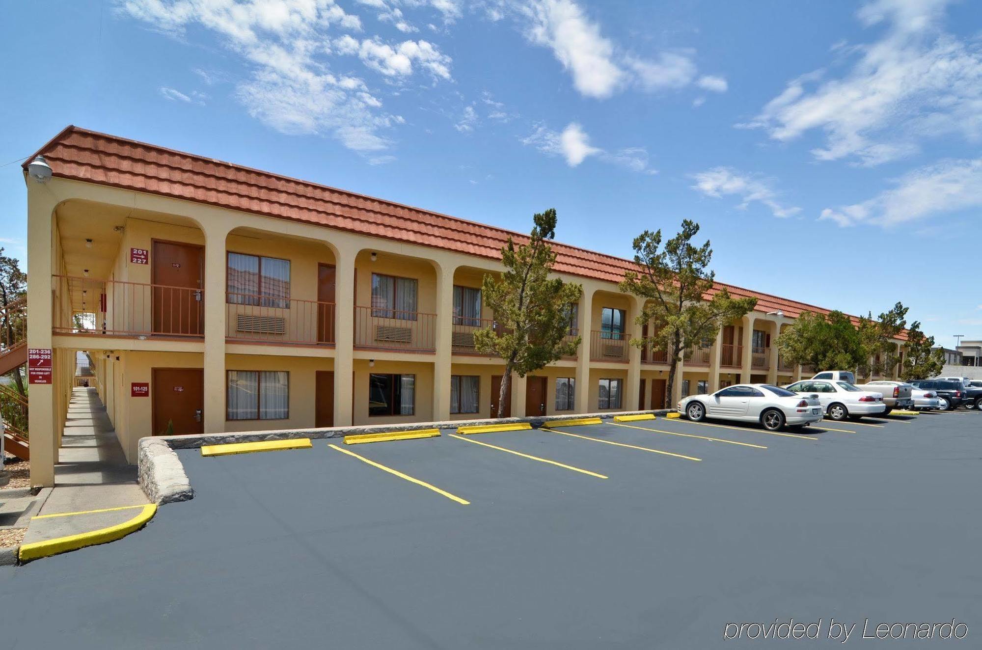 Super 8 By Wyndham El Paso Airport Hotel Exterior photo